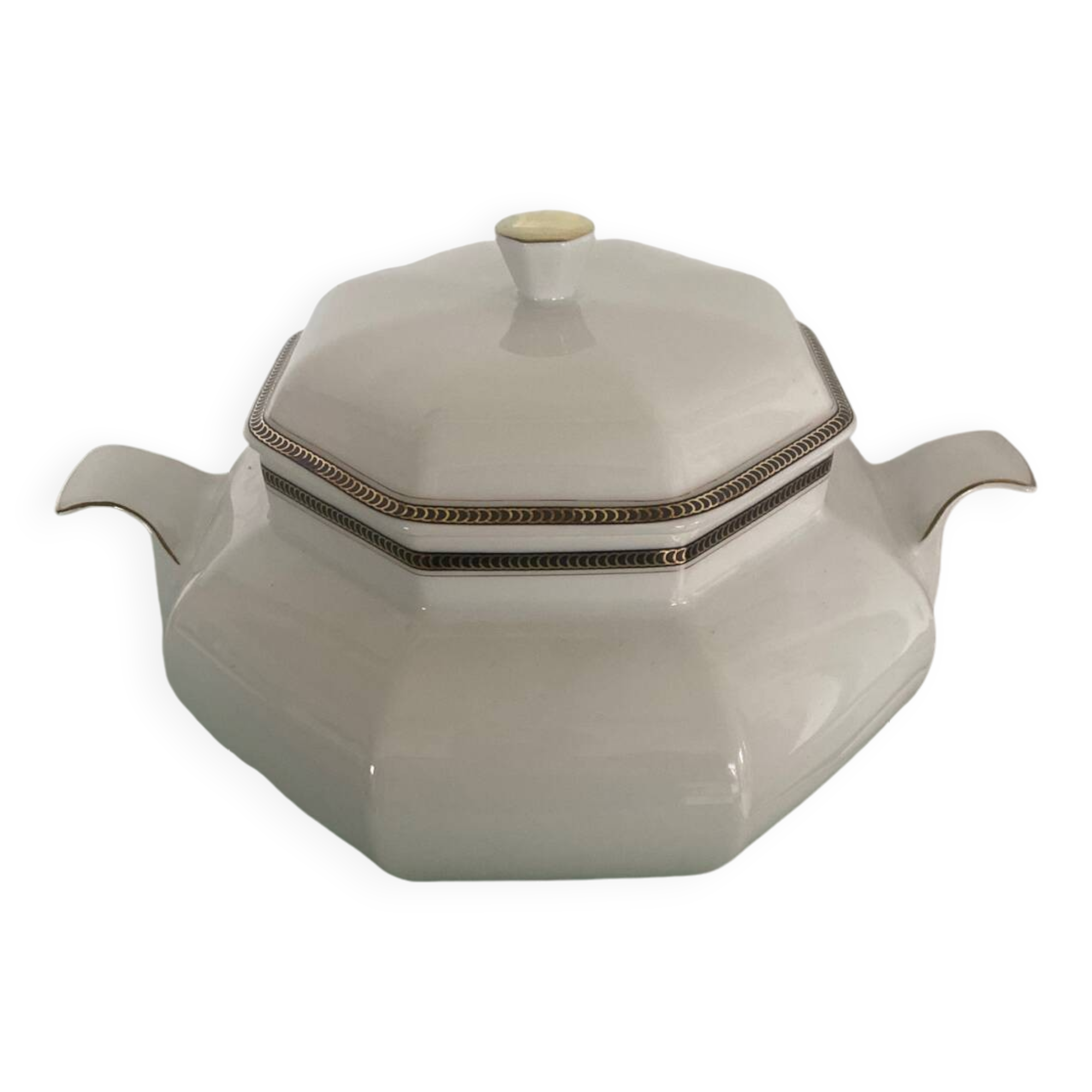 Porcelain soup tureen