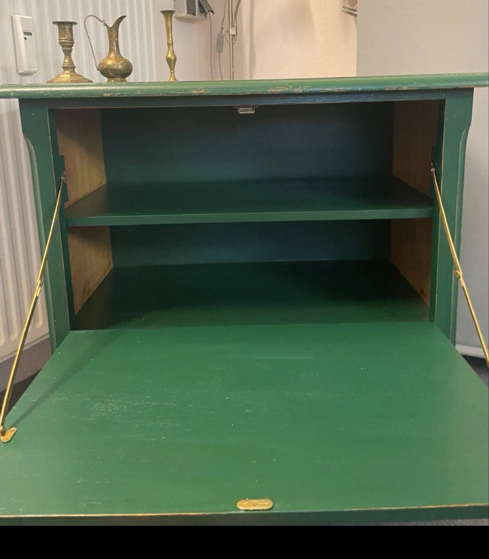 Commode Light & Green“ – handaufgearbeitetes Shabby-Chic-Unikat