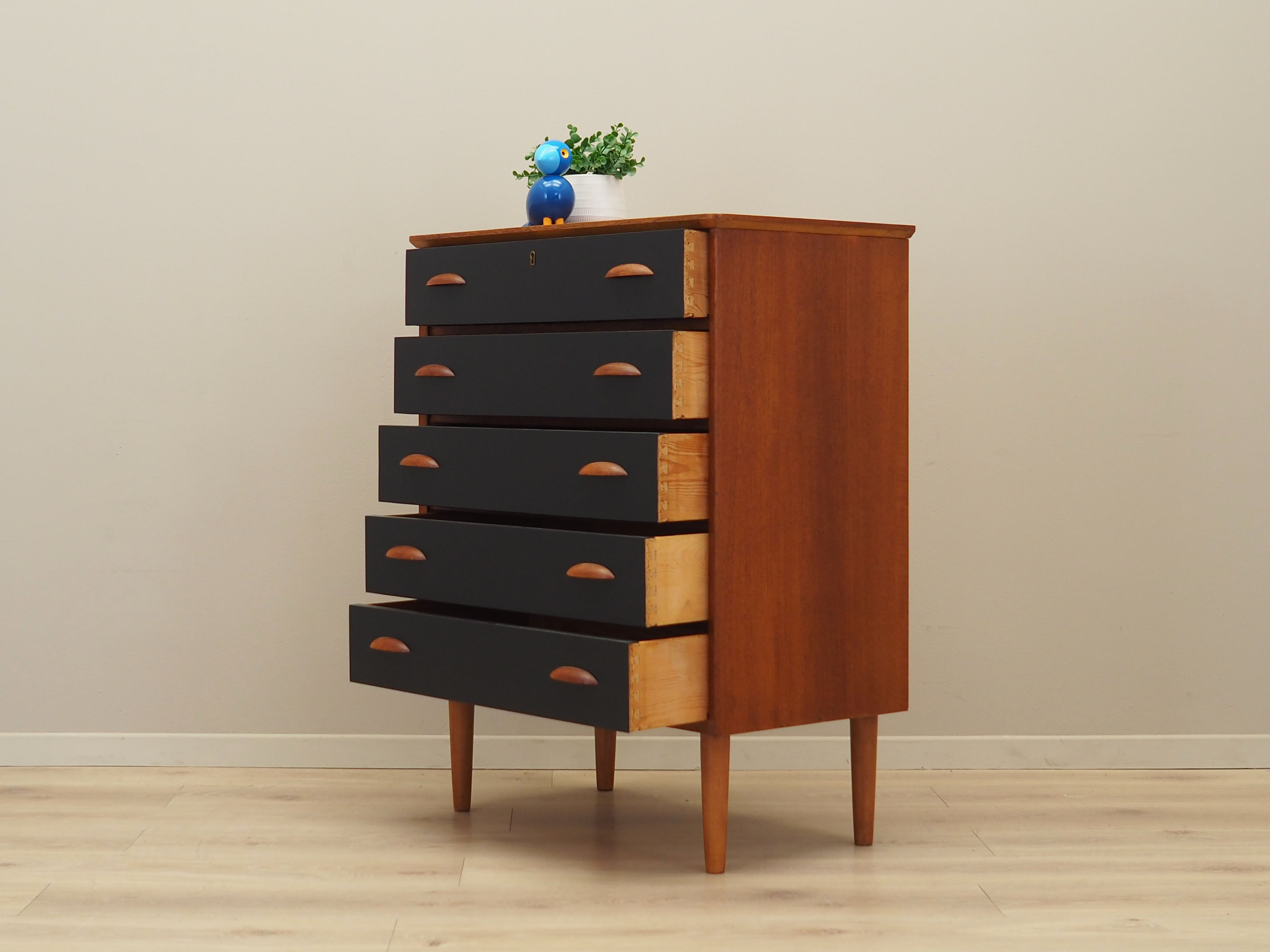 Teak chest of drawers, Danish design, 1970s, production: Denmark