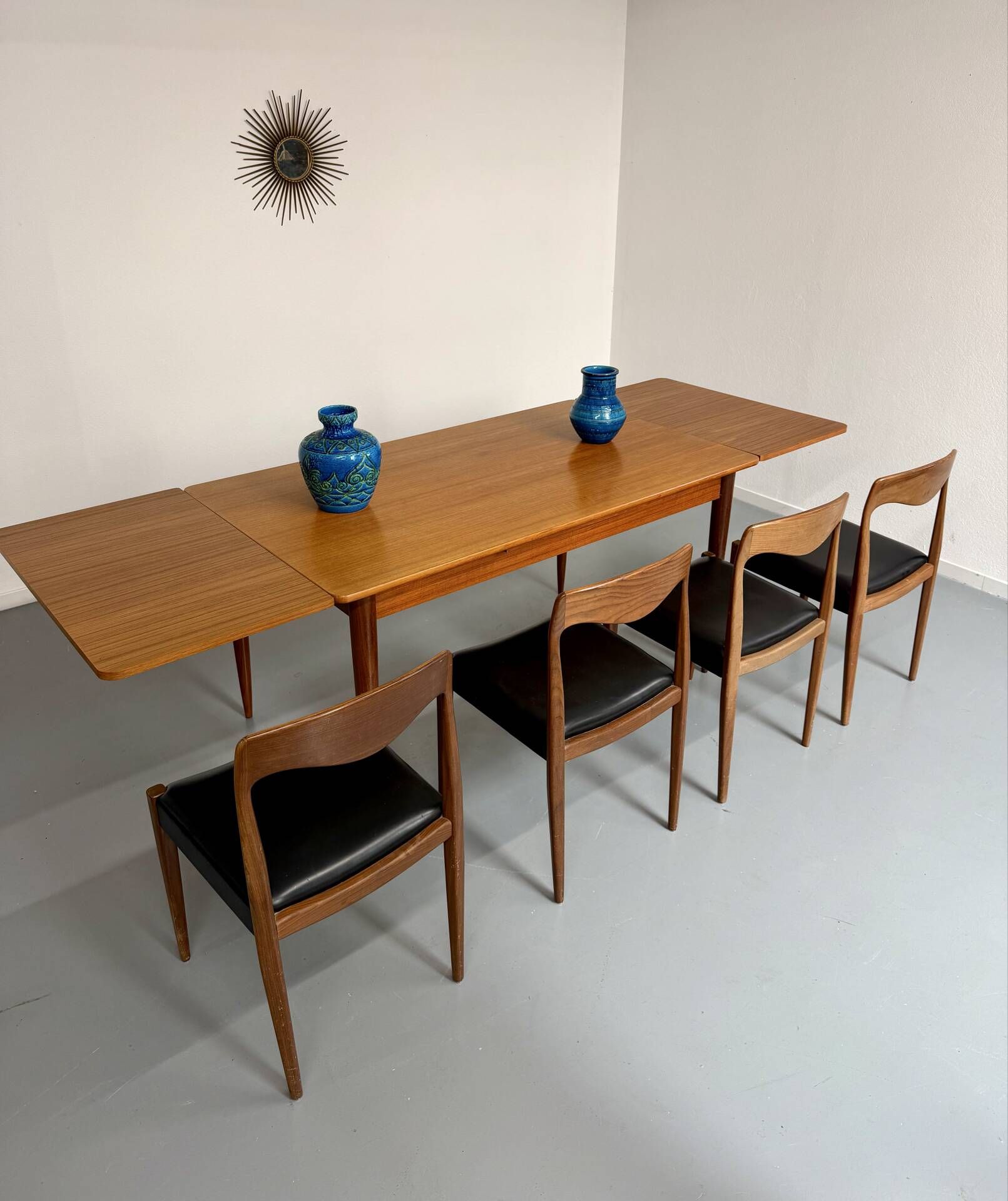 Table à manger extensible en teck design scandinave des années 1960