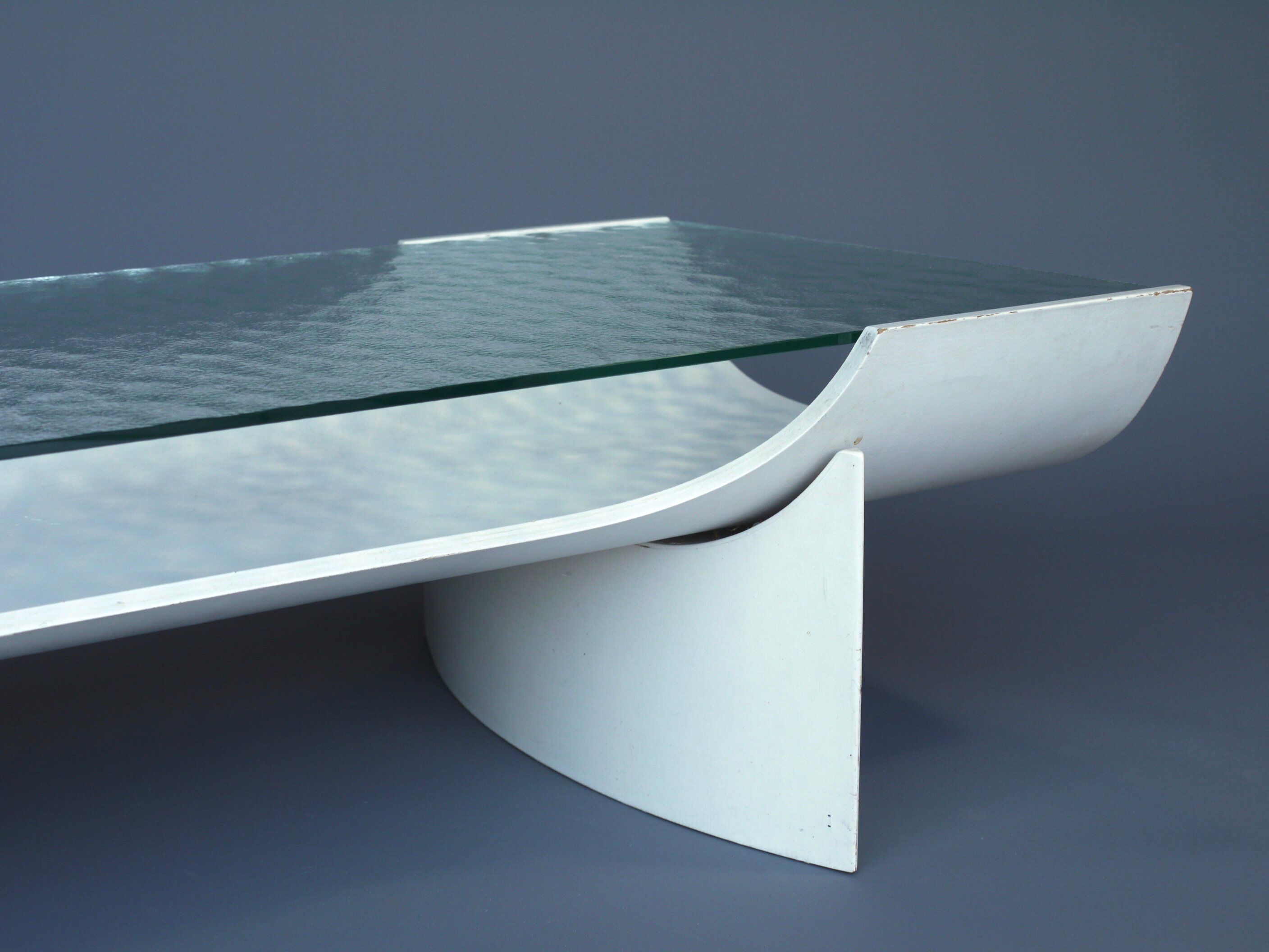 Table basse en contreplaqué et verre années 1960