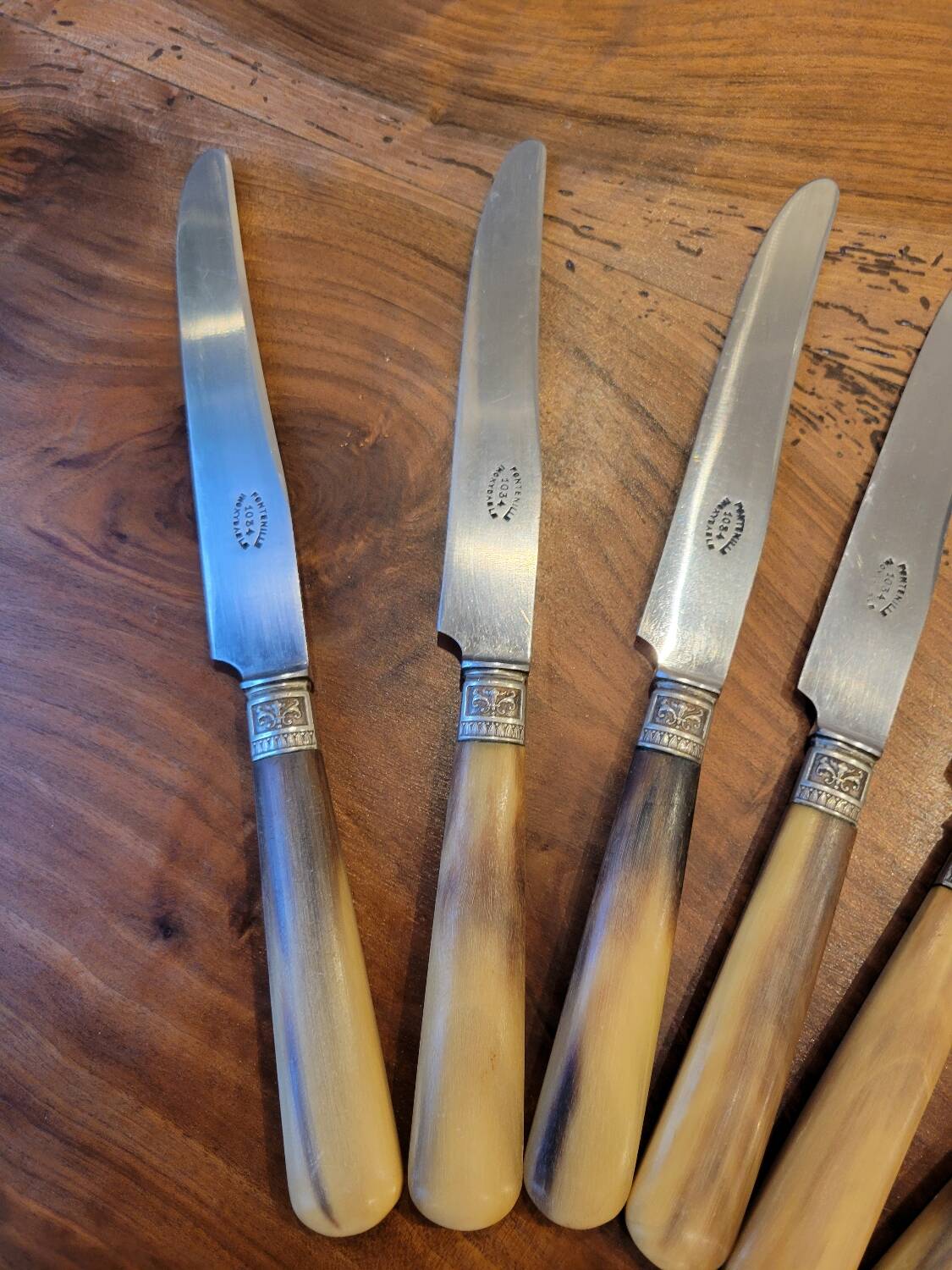 6 horn knives