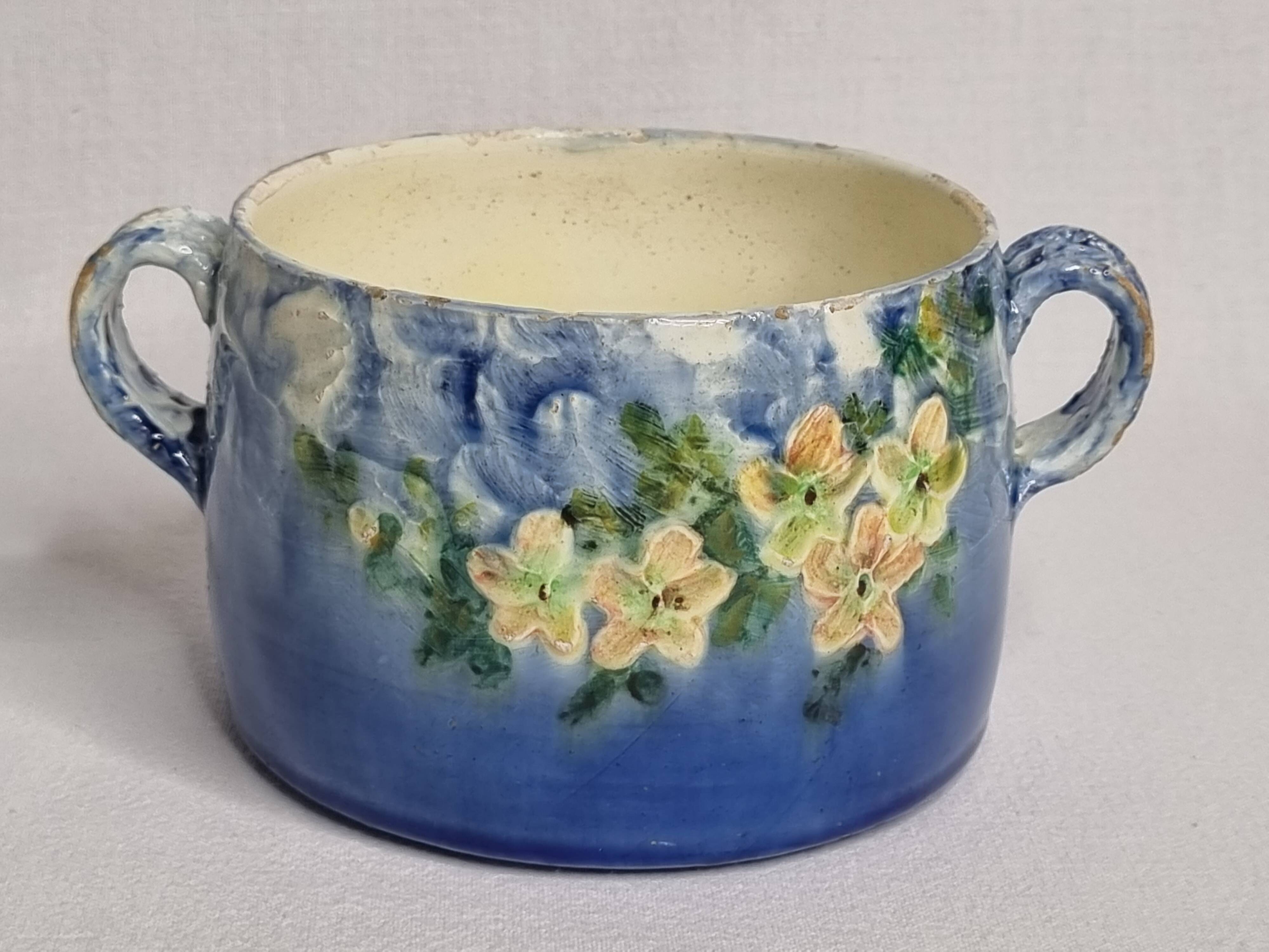Small enamelled earthenware planter signed Jérôme Massier 19th century 10.5 cm