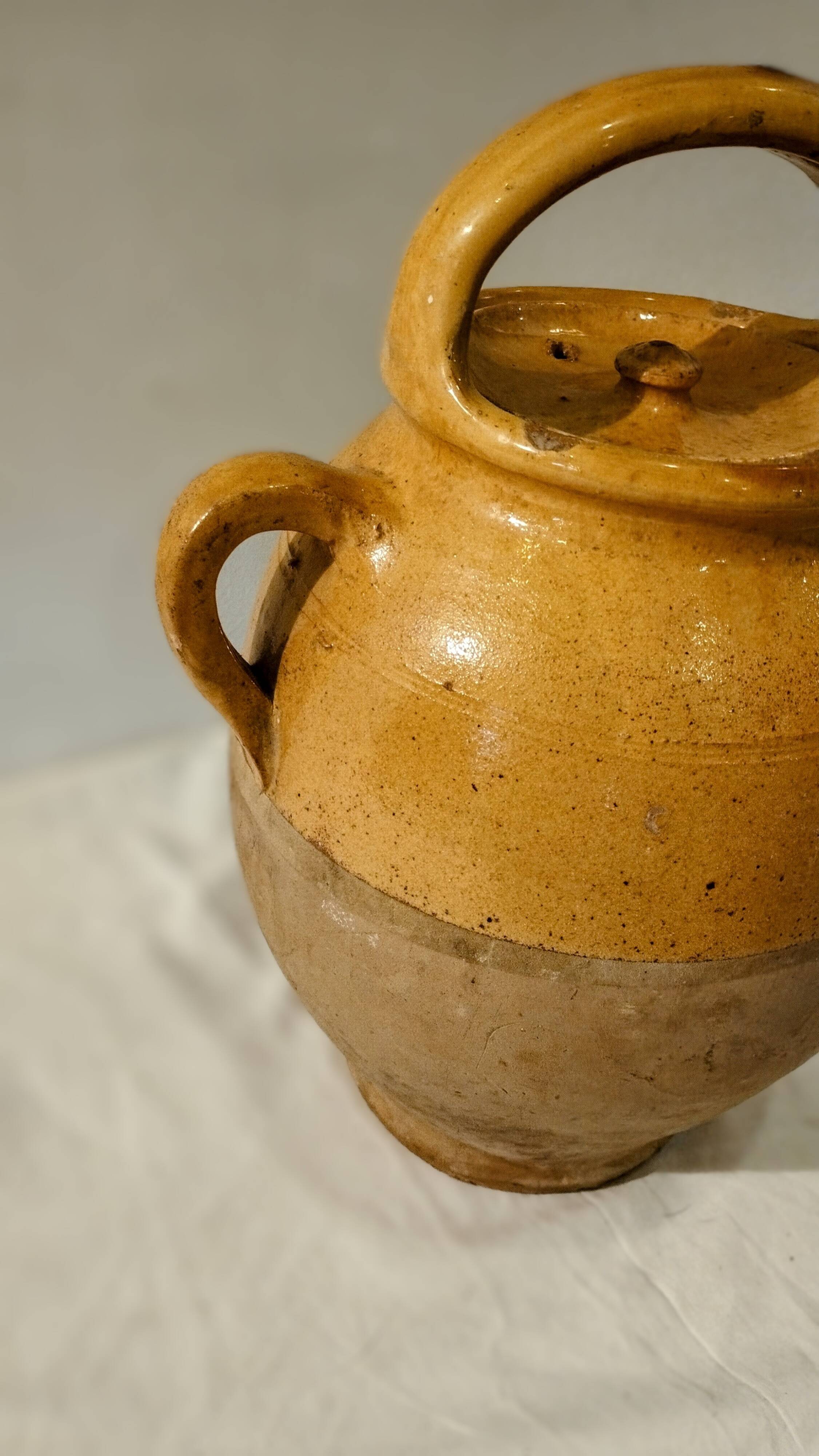 Ancienne cruche à eau