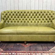 Canapé Chesterfield 3 places en cuir vert olive