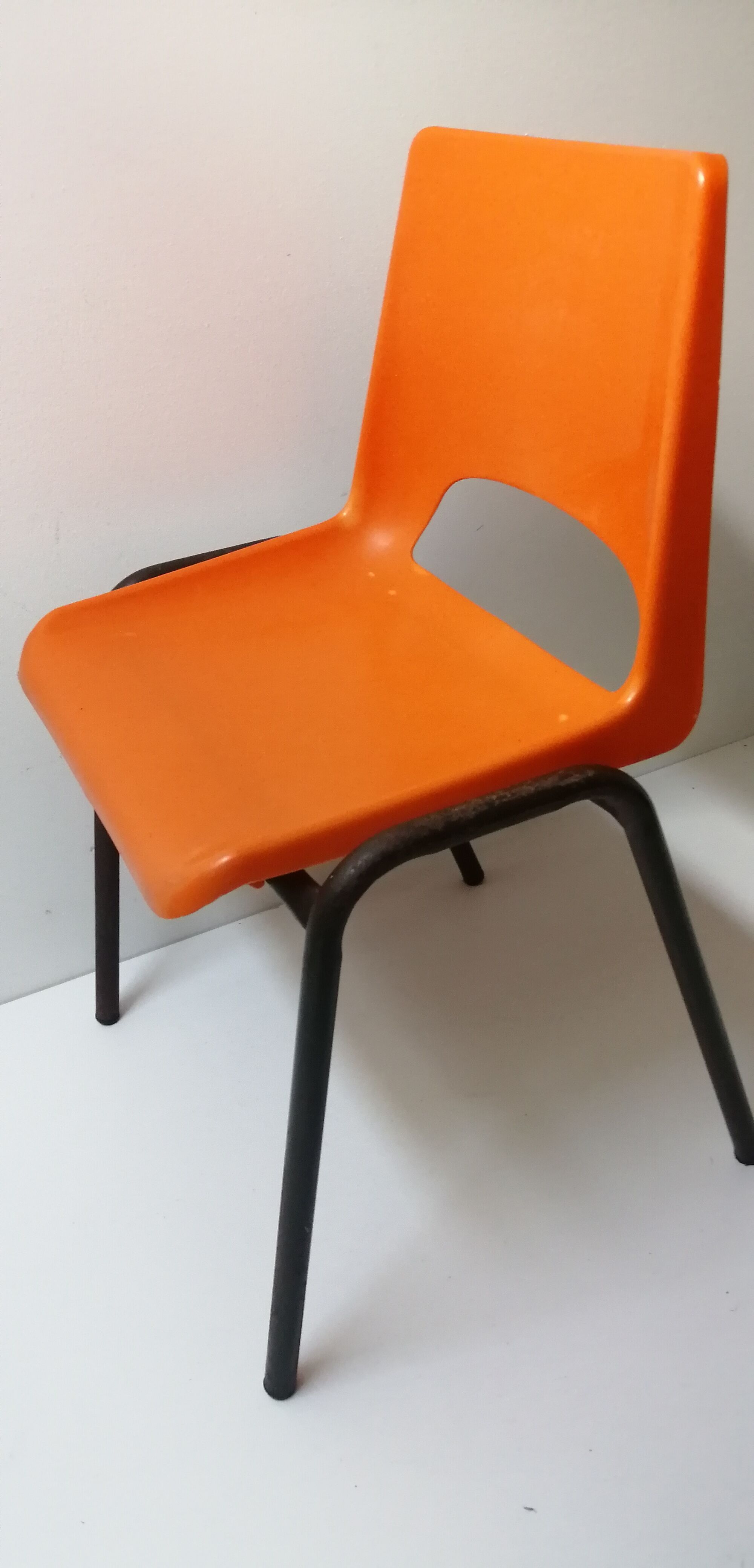 Vintage children's chair orange HB