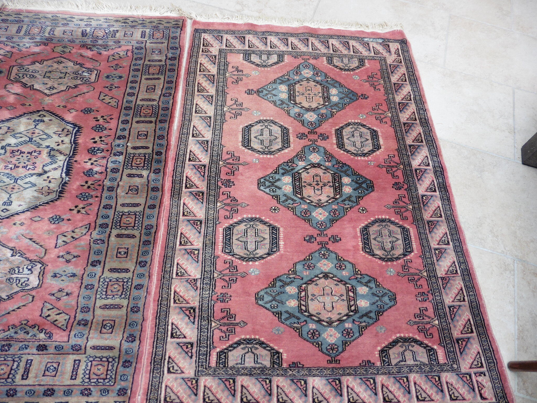 Pakistan handmade wool rug 150 x 95 cm