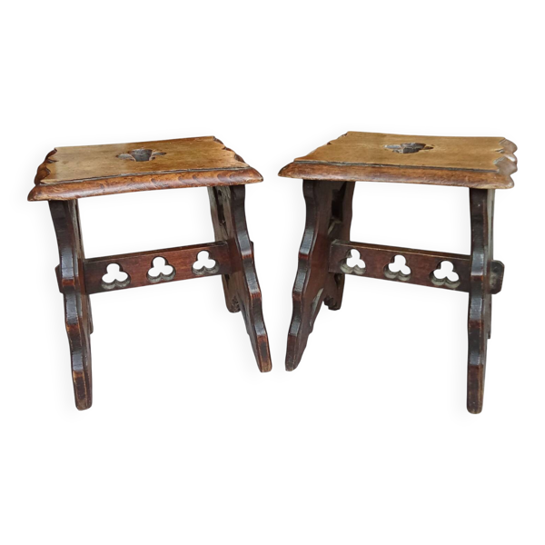 Paire anciens tabourets bois sculpté