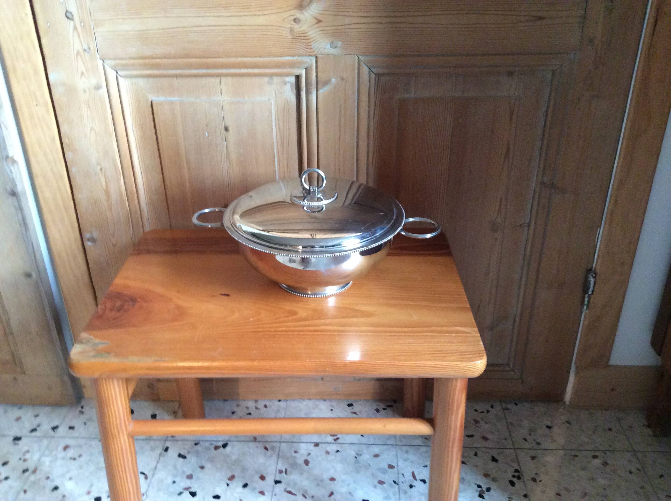 Stainless steel vegetable dish