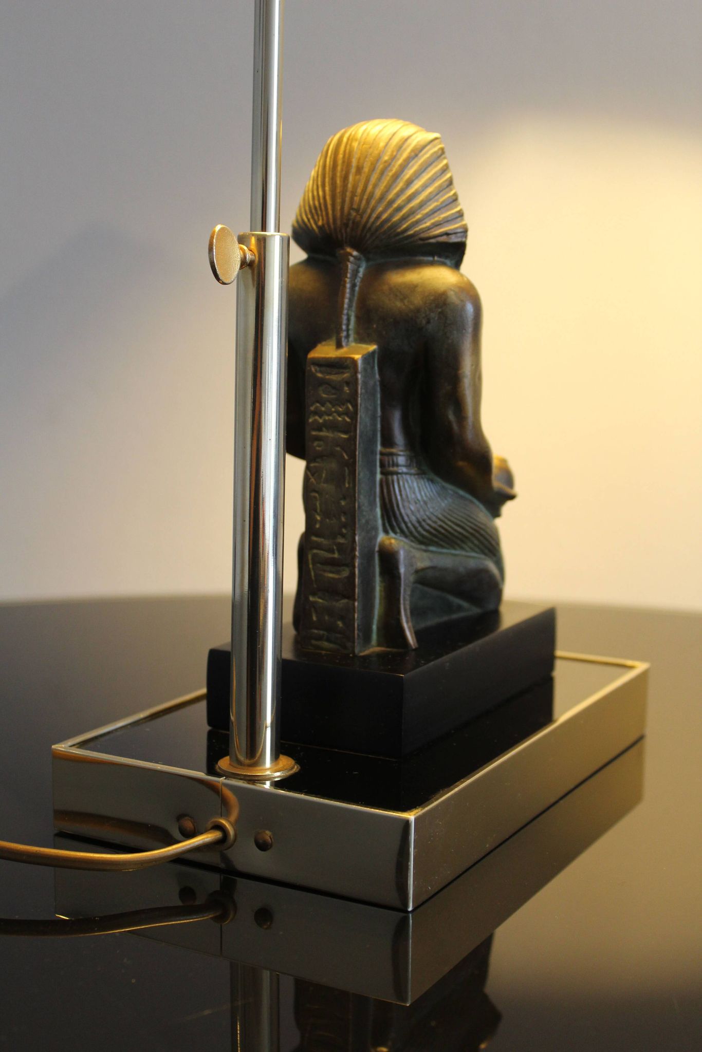 Lampe de table Hollywood Regency décor Pharaon, années 1070