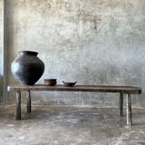 Grande table basse arrondie en teck asiatique ancien