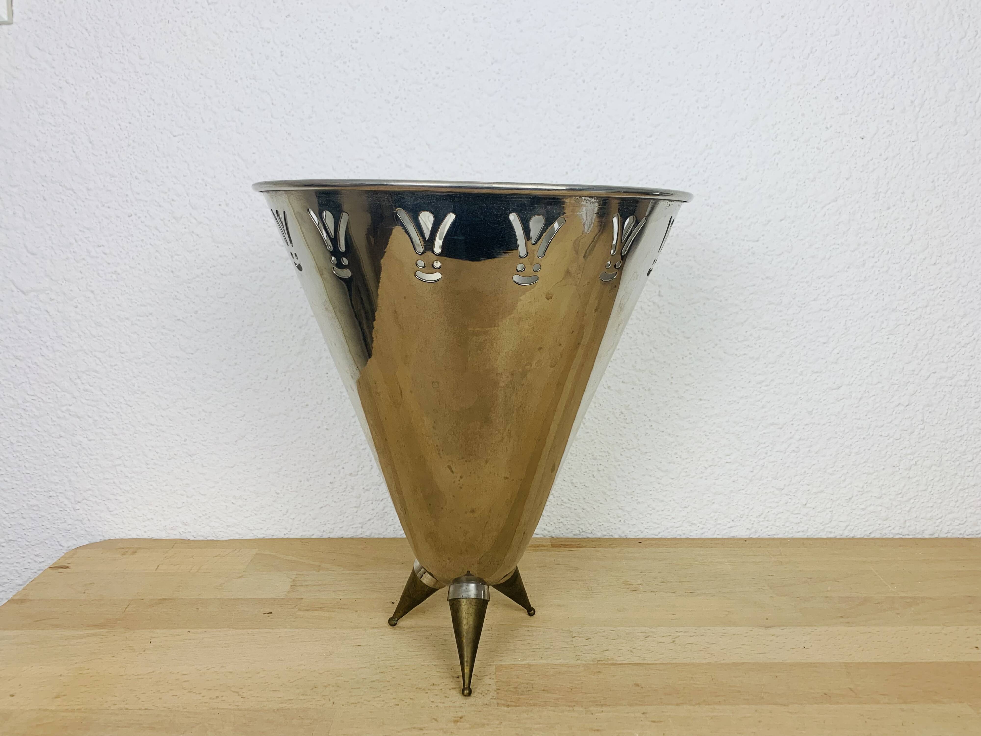 80s design ice bucket in chrome and brass