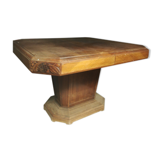 Art deco table