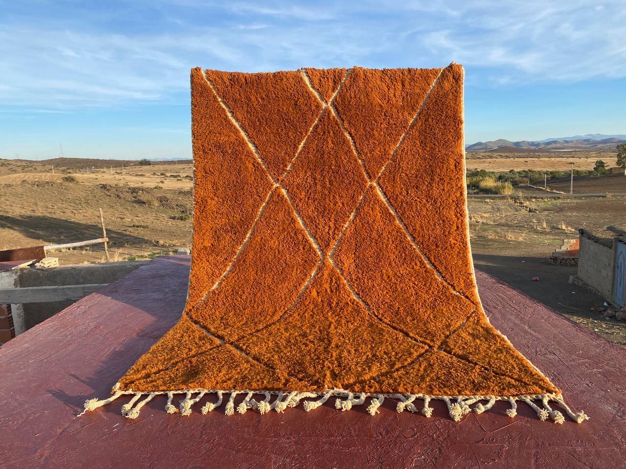 Beni Ouarain rug 300x200 cm – Thick ochre wool with tribal patterns