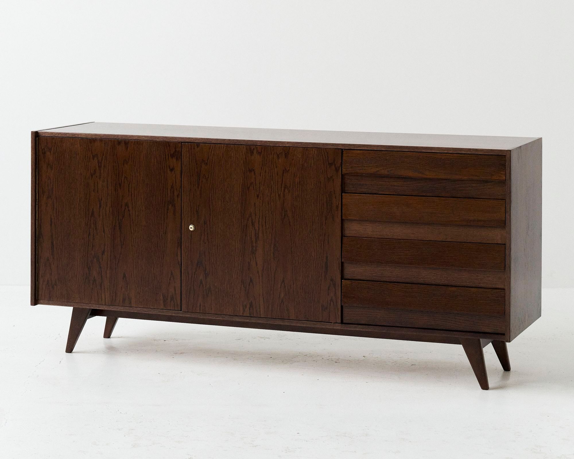 Oak enfilade U-460 by Jiří Jiroutek for Interier Praha