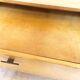 Coiffeuse basse vintage en bois blond – meuble moderniste années 50/60