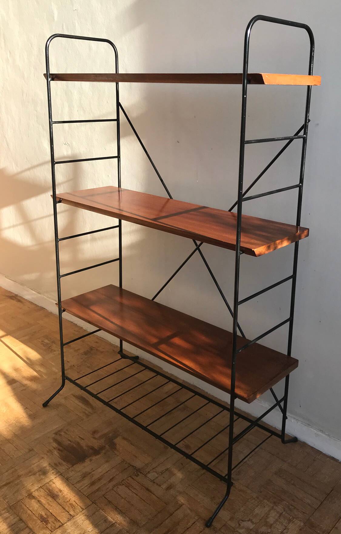 Modular shelf on legs - 1960