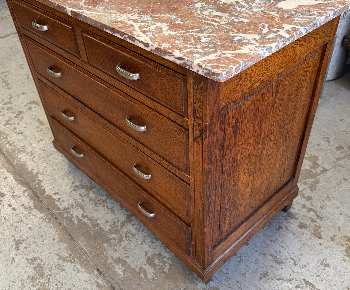 Commode en marbre