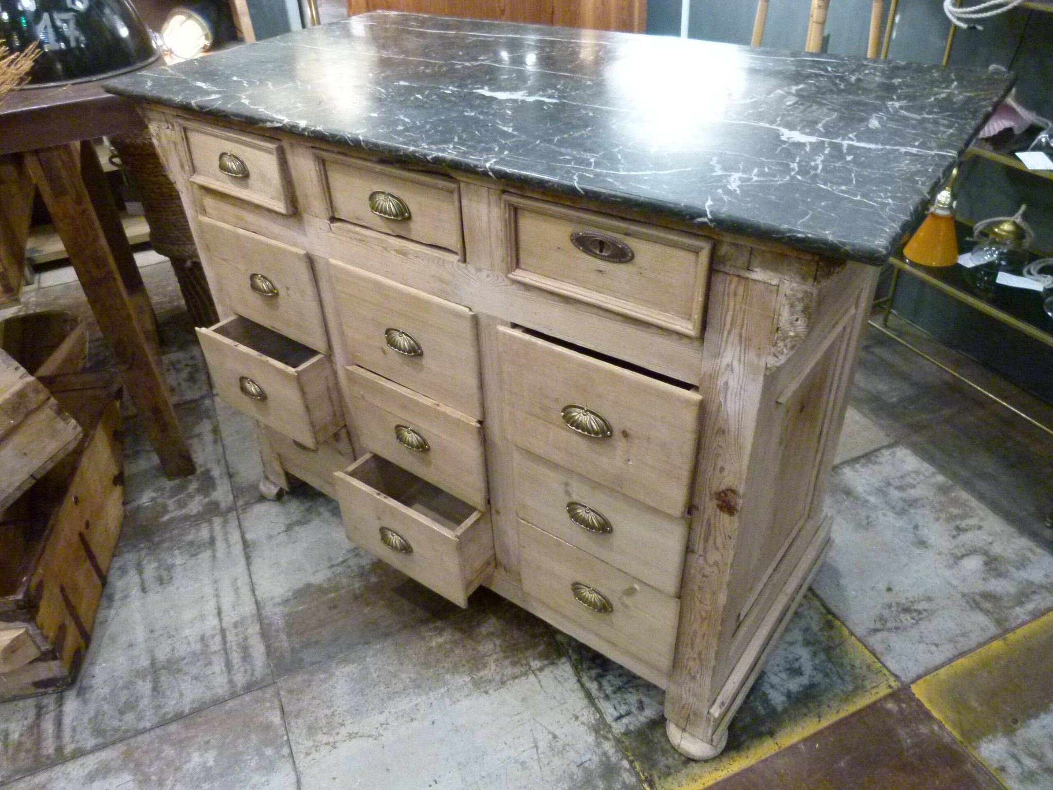 Counter with marble top from the 20th century.