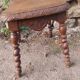 Chaise brutaliste régionale en bois 