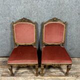 Important pair of Renaissance style chairs in carved wood