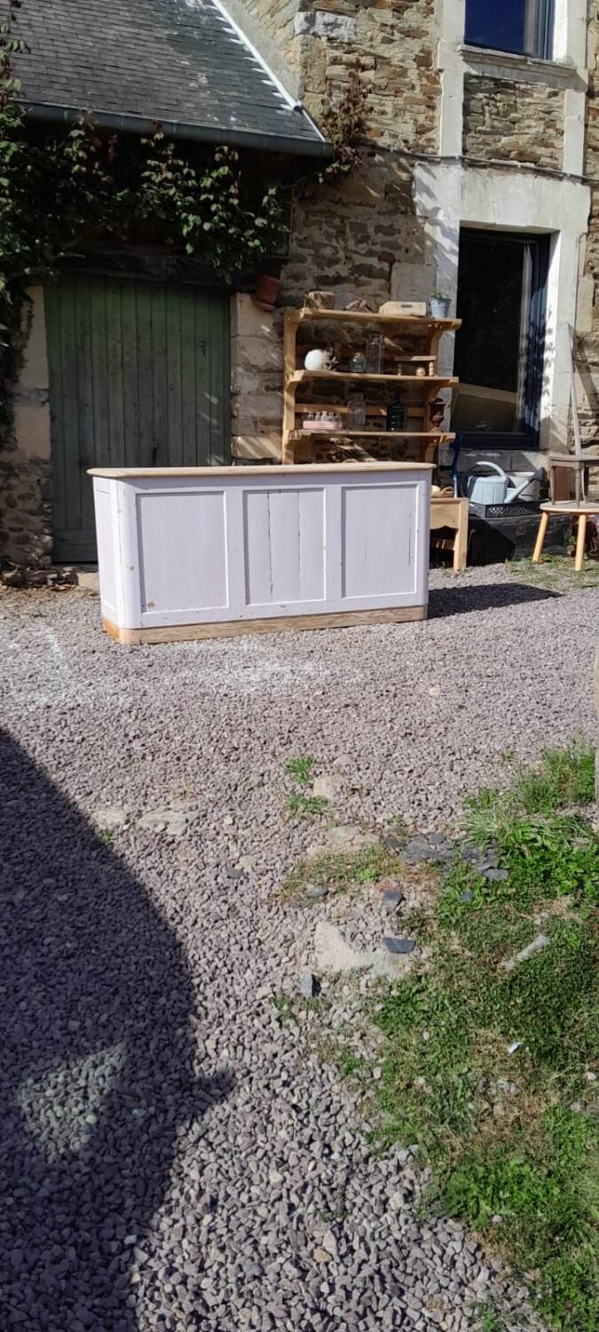 Comptoir en sapin peint en gris