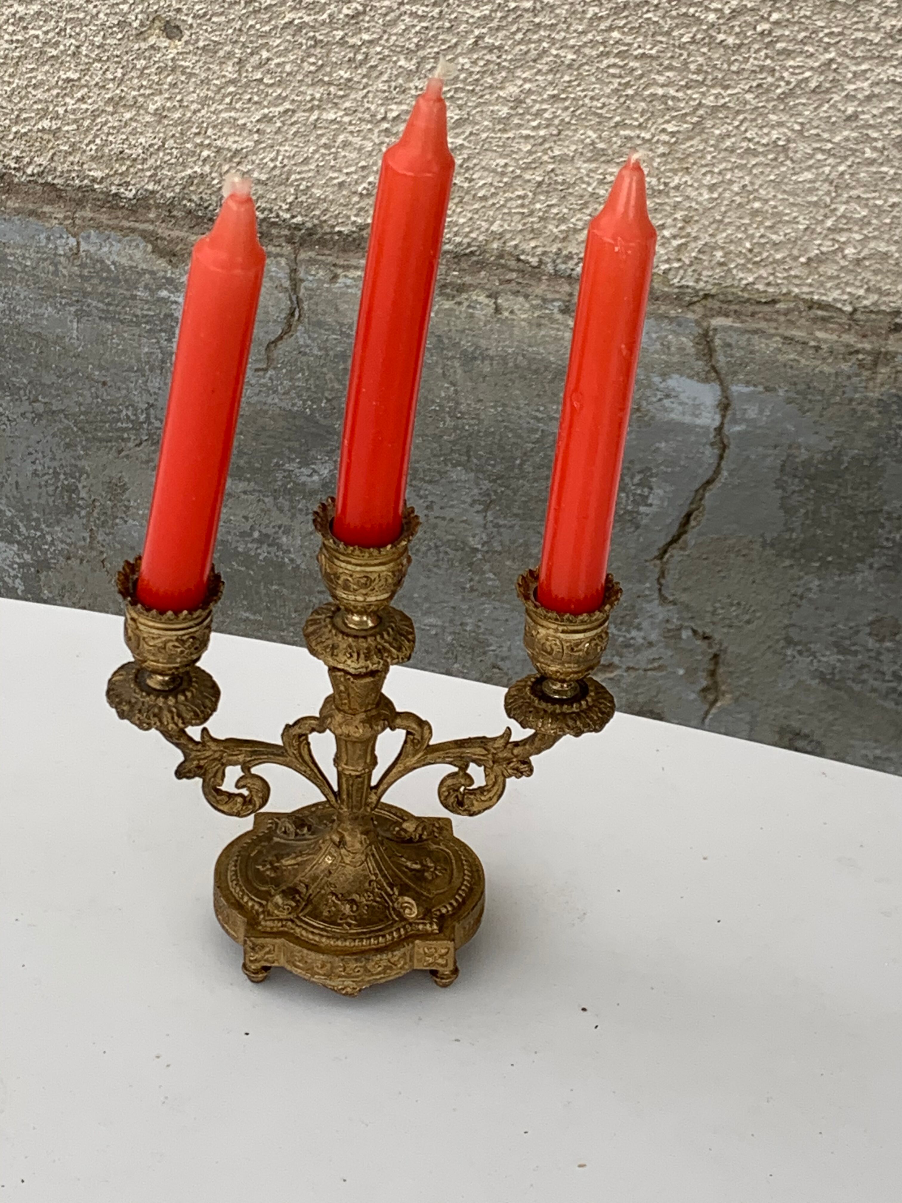 Old chiseled brass chandelier, 3 candlesticks, baroque floral pattern