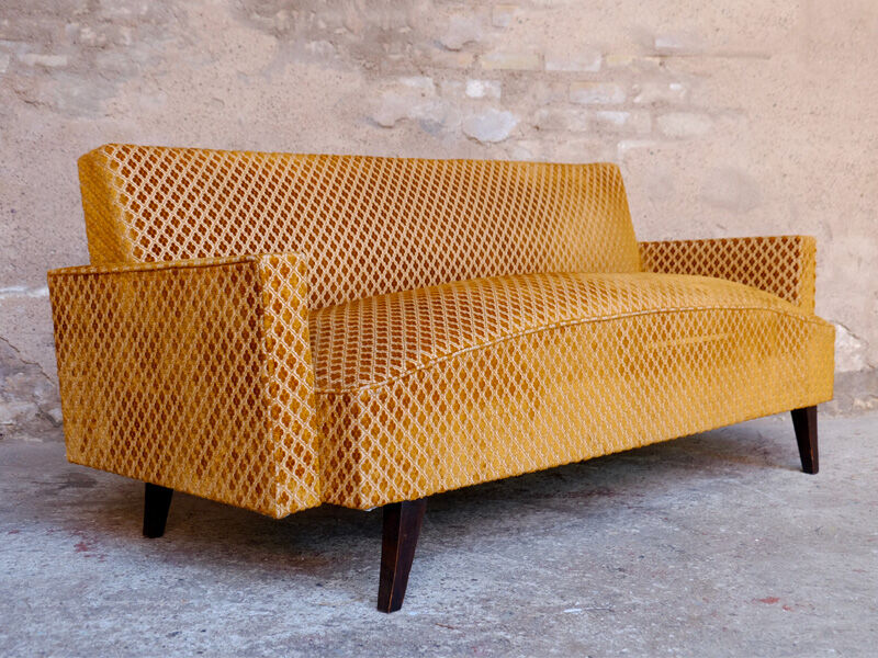 Vintage sofa 3 places yellow