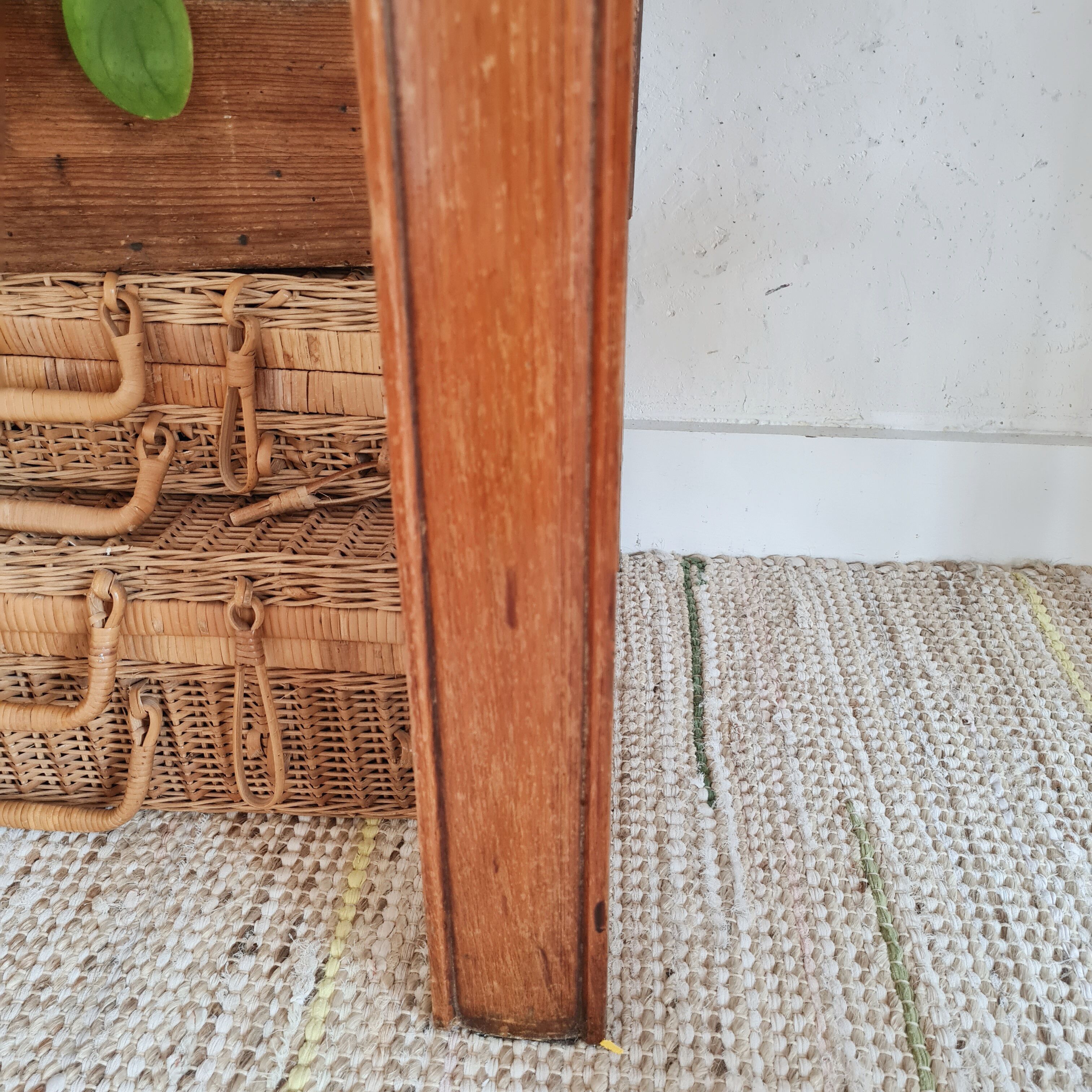 Table dressing table with Art Deco swivel mirror