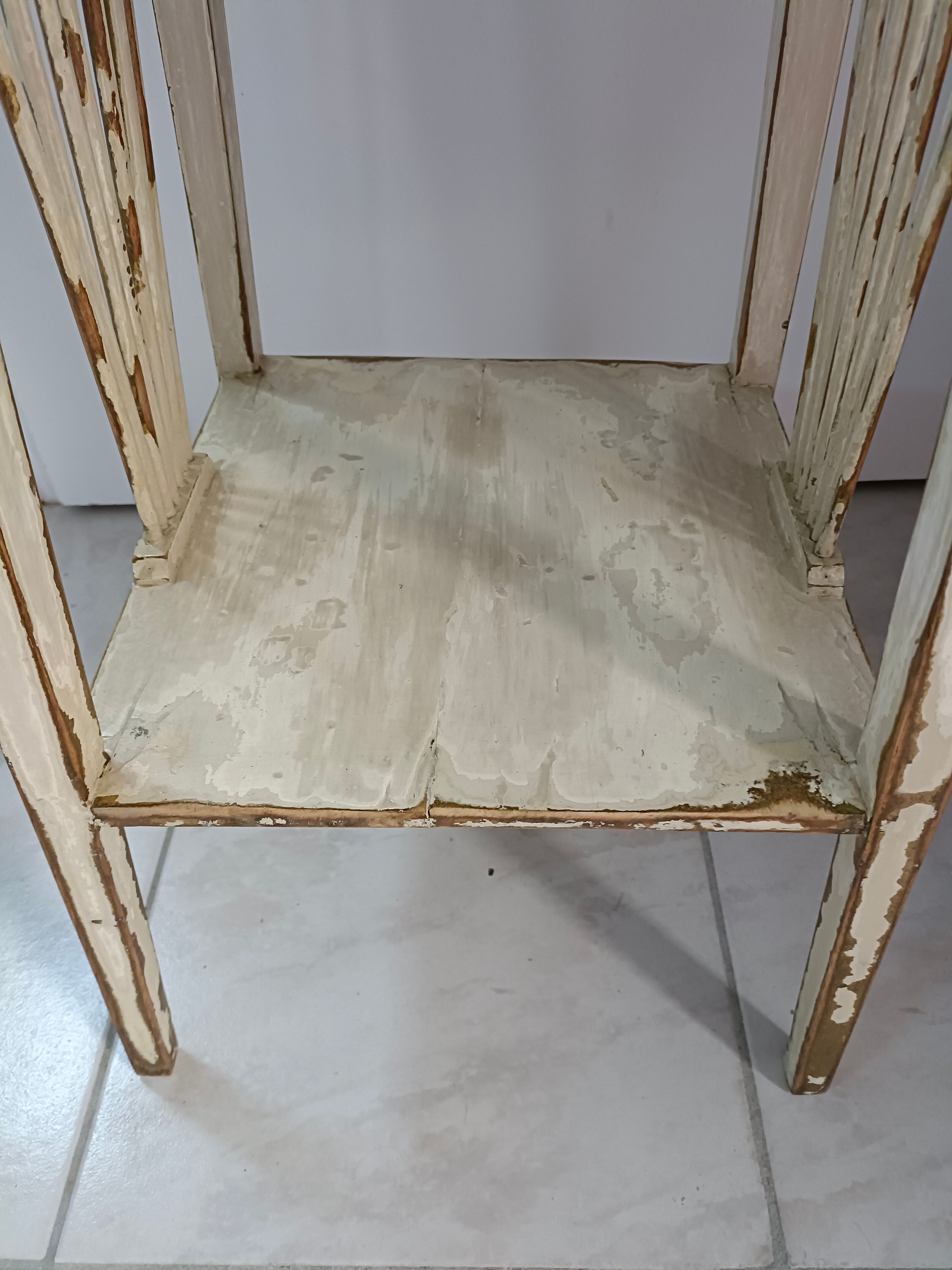 Side table door door vintage plant 50s in good condition
