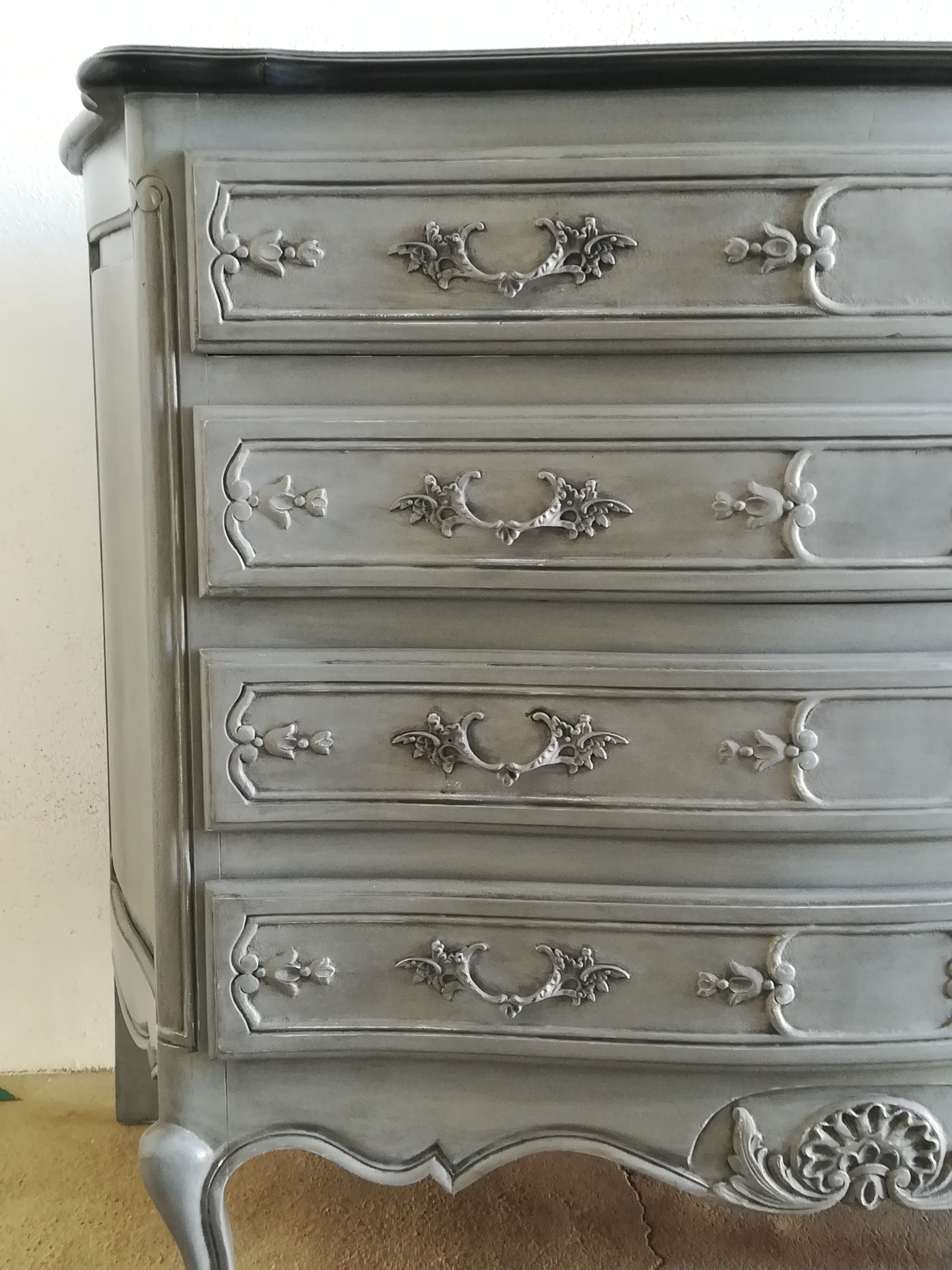 Louis XV style dresser