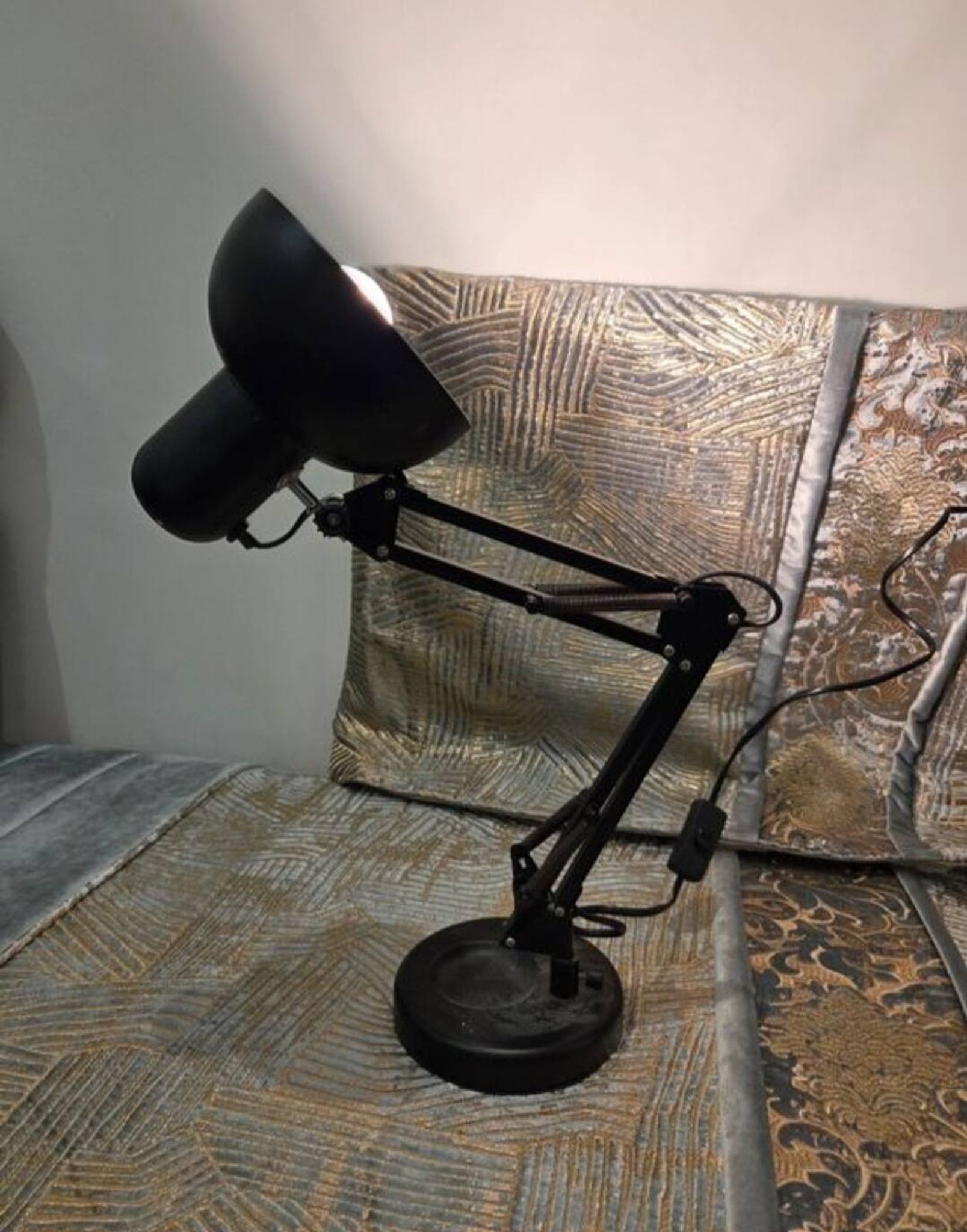 Vintage articulated black lamp