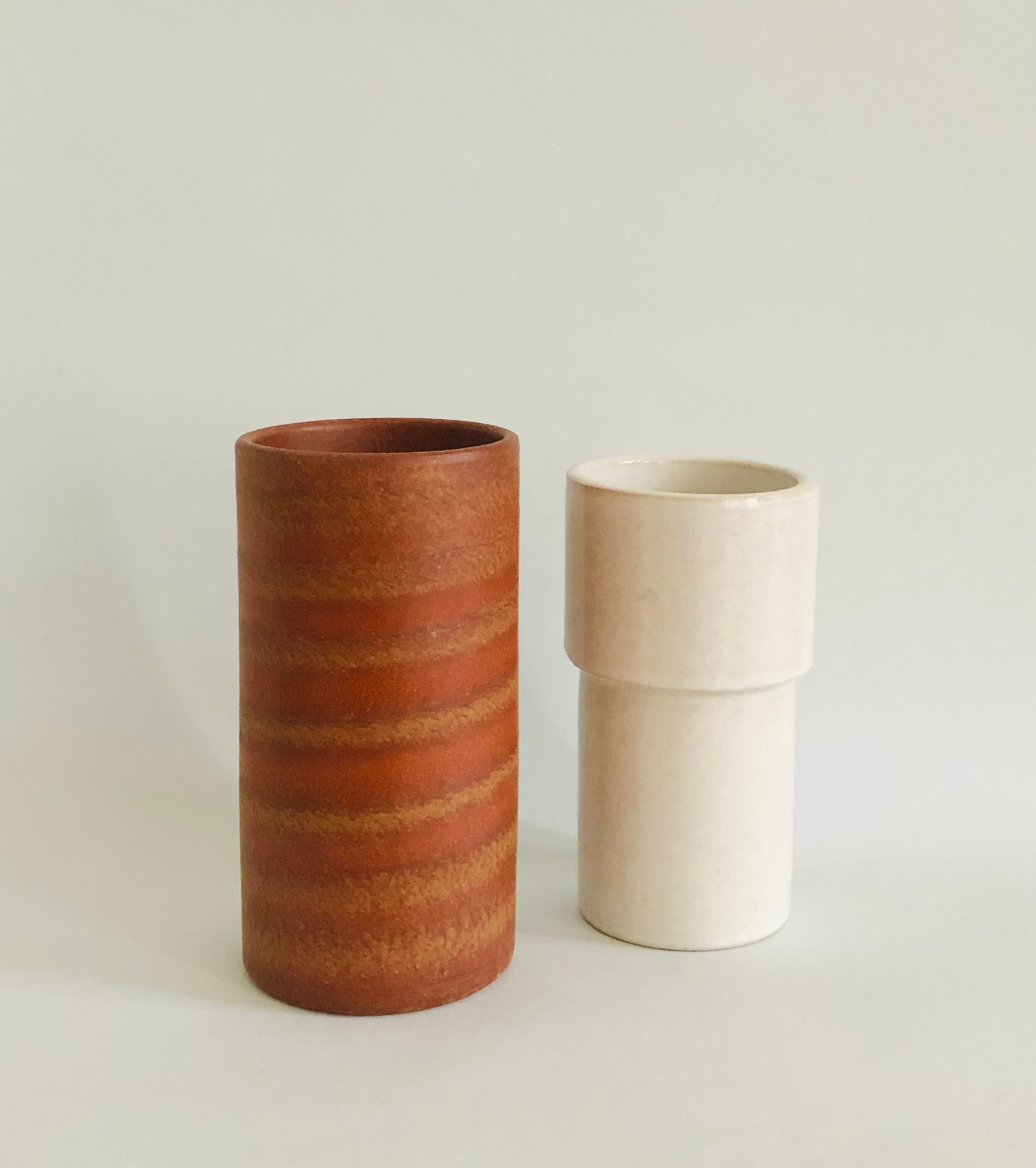 Vintage Dutch vase duo