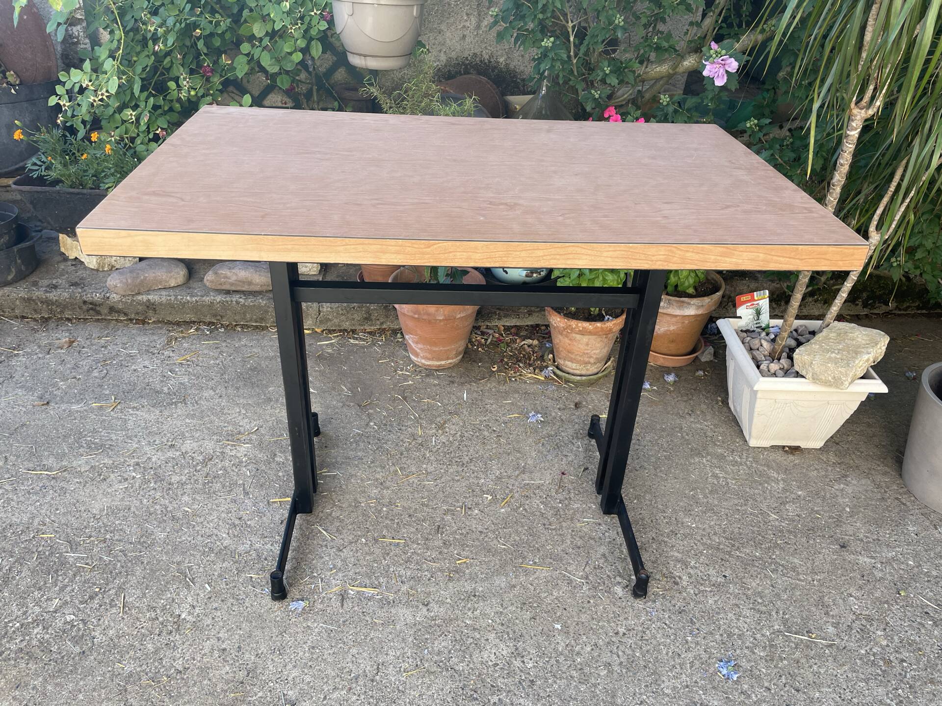 Bistro table