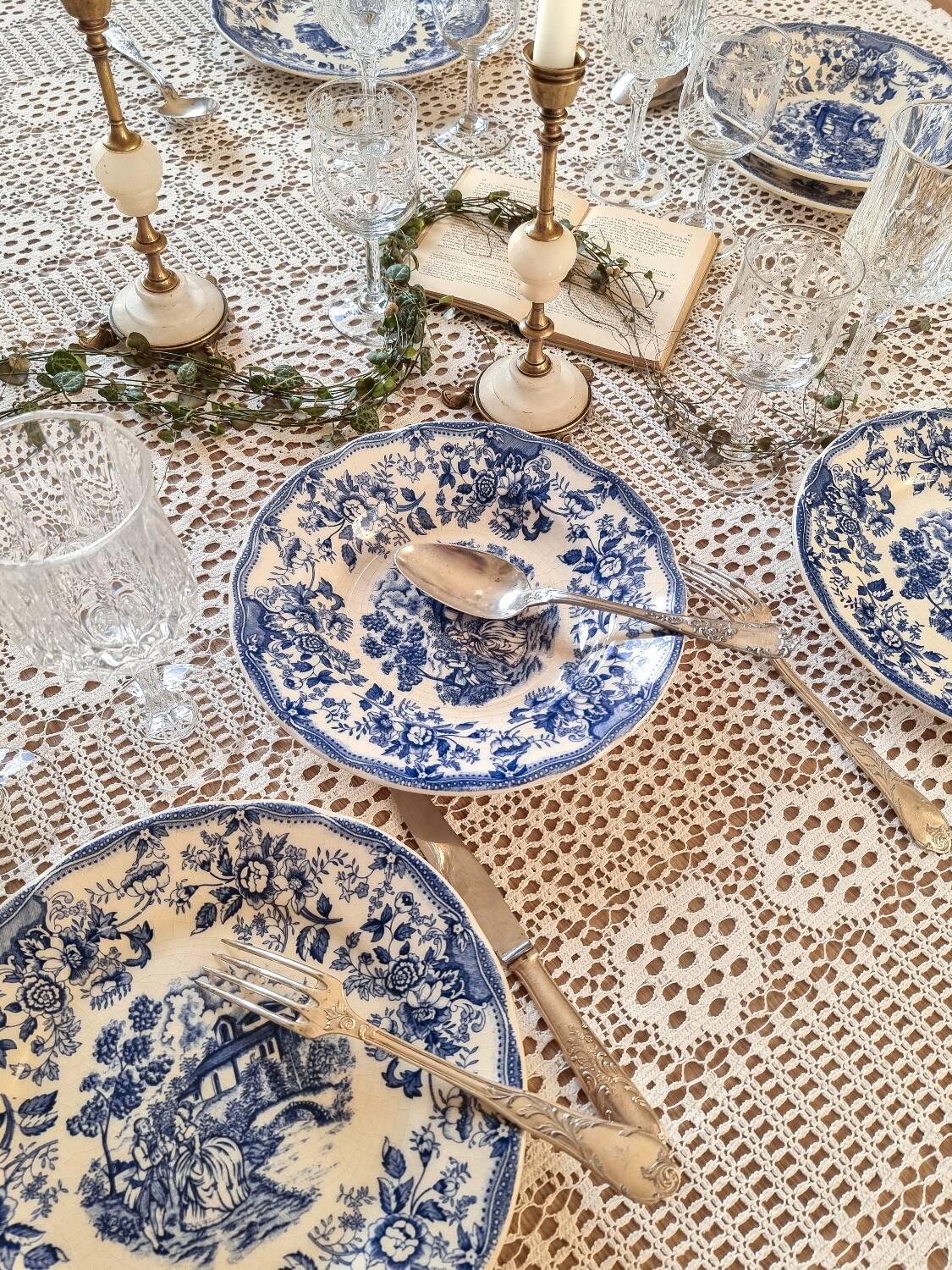 10 soup plates, iron earth, Italy