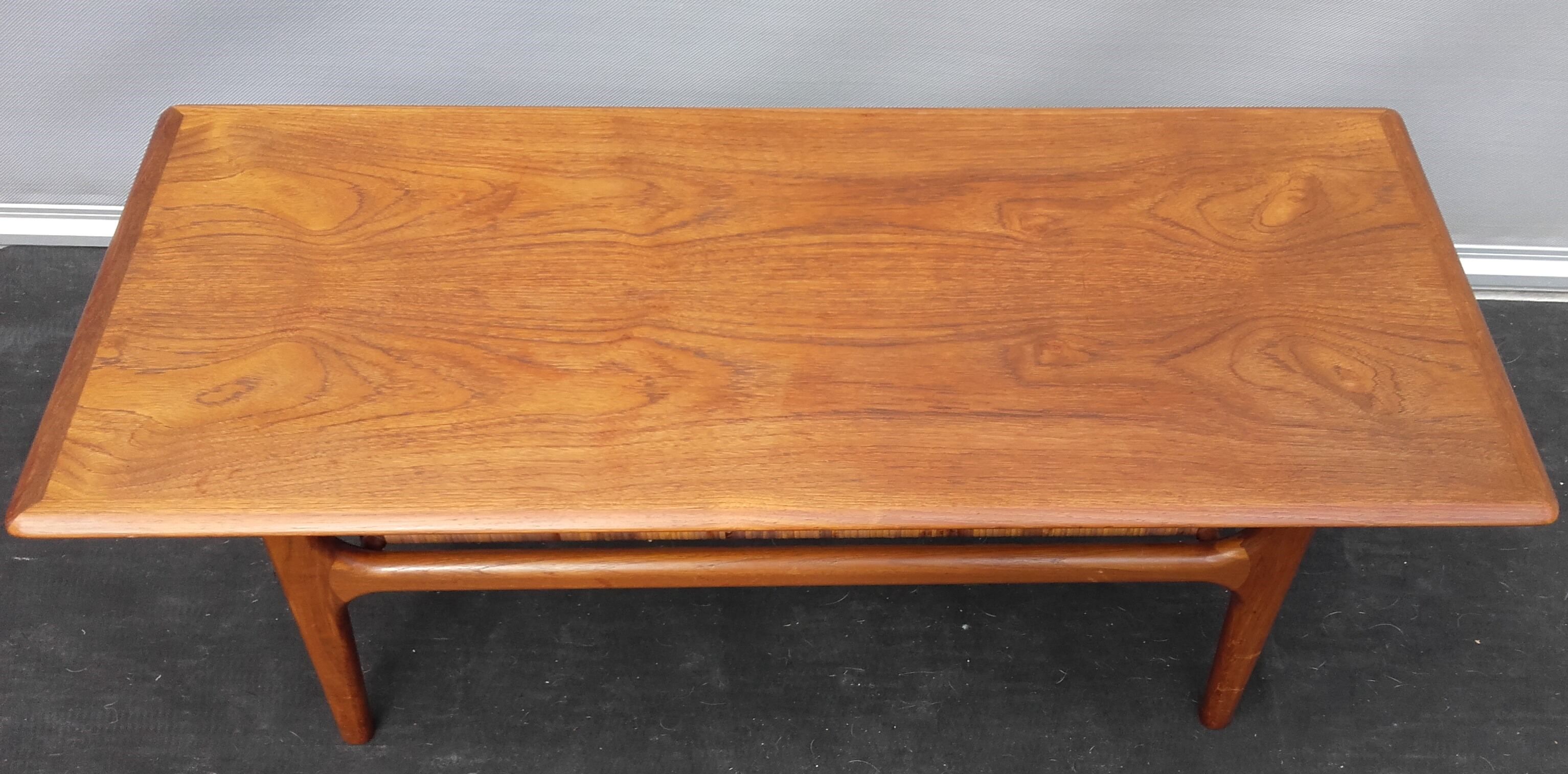 Trioh Møbler 1960 Denmark coffee table