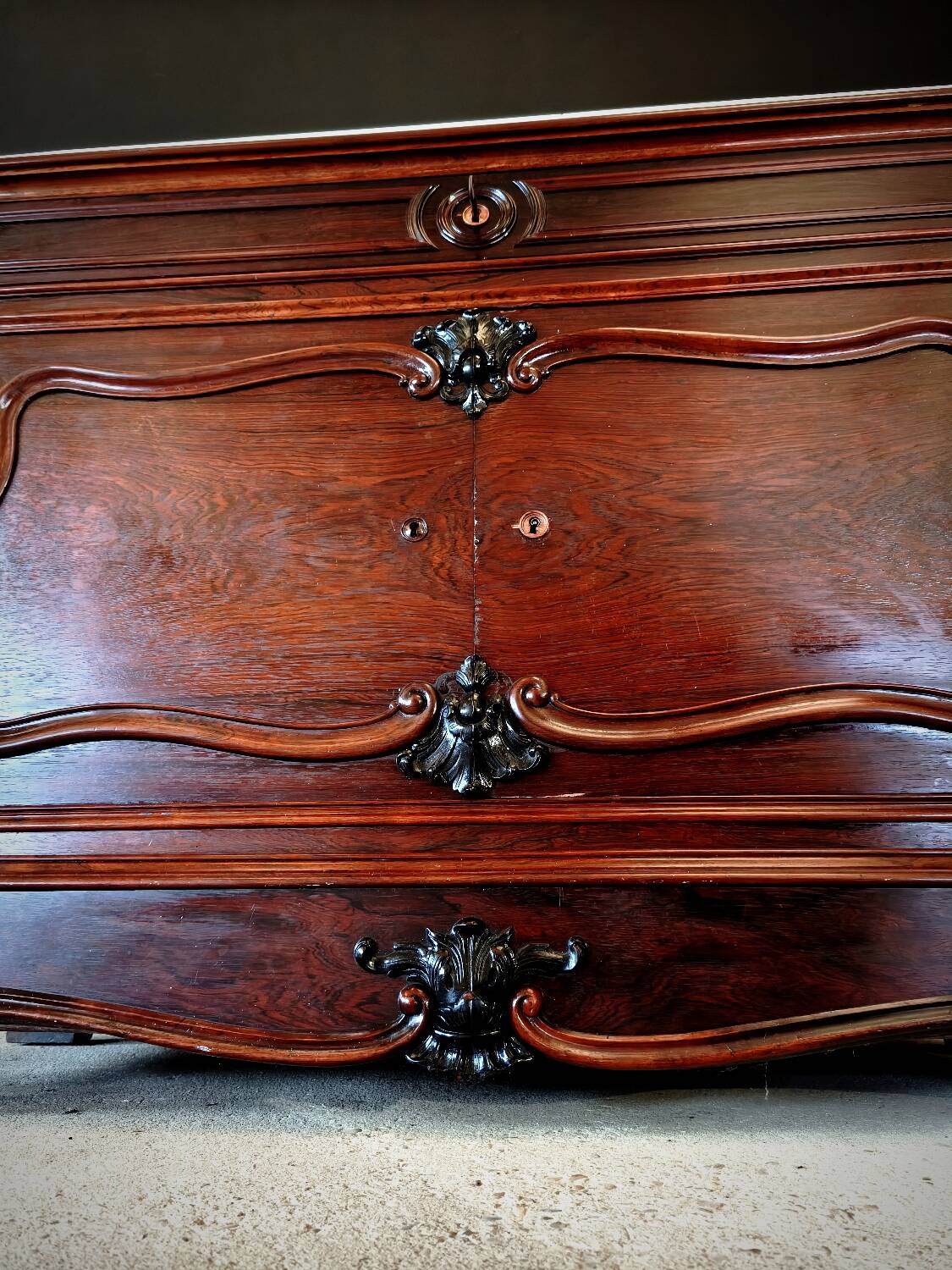 Pantry chest of drawers