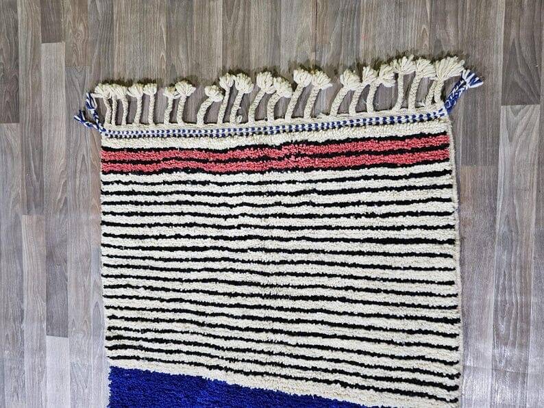 Beni Mrirt rug, handwoven, traditional blue, size 150 x 250 cm.