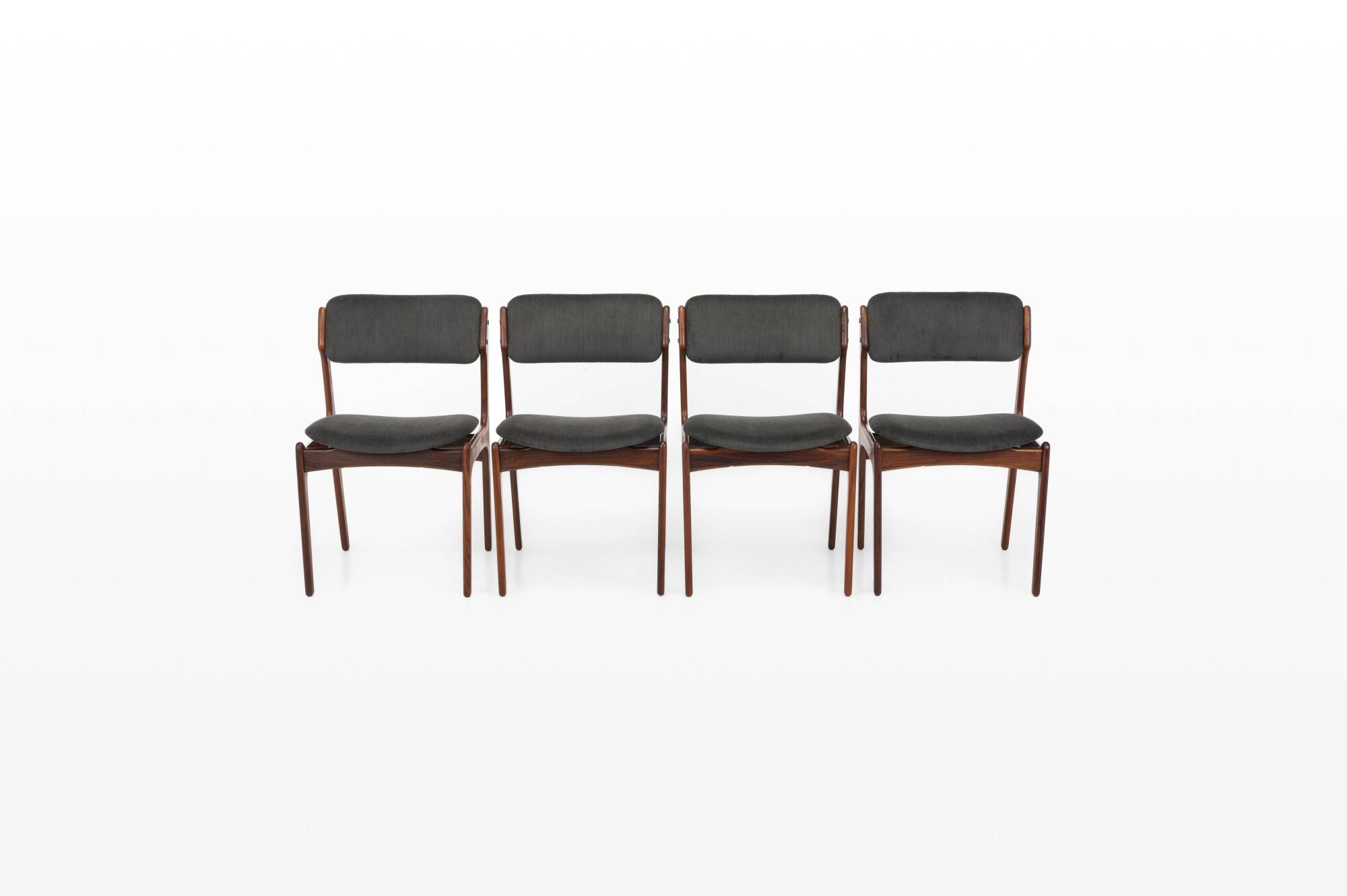 Lot de 4 chaises de salle à manger « Modèle 49 » par Erik Buch pour OD Møbler, Danemark, années 1960