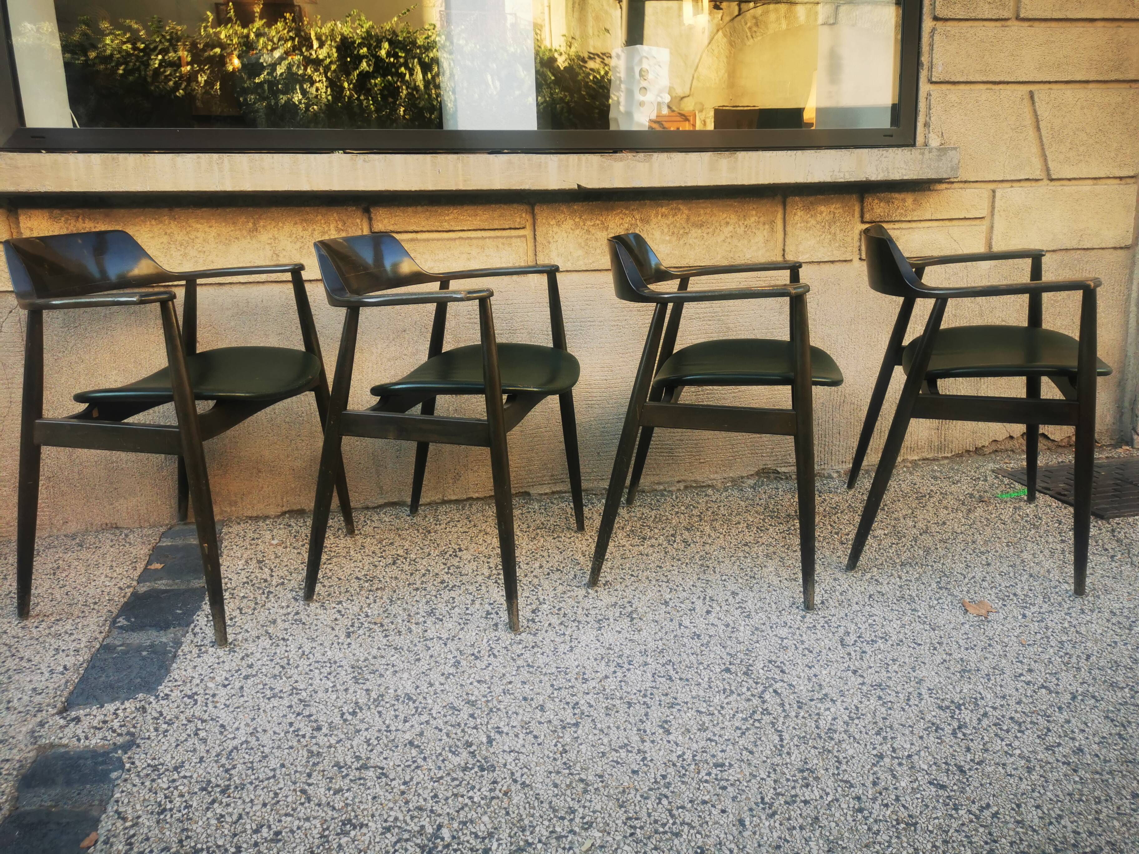 Suite of 4 design chairs by ag barcelona