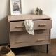 Commode rose rénovée