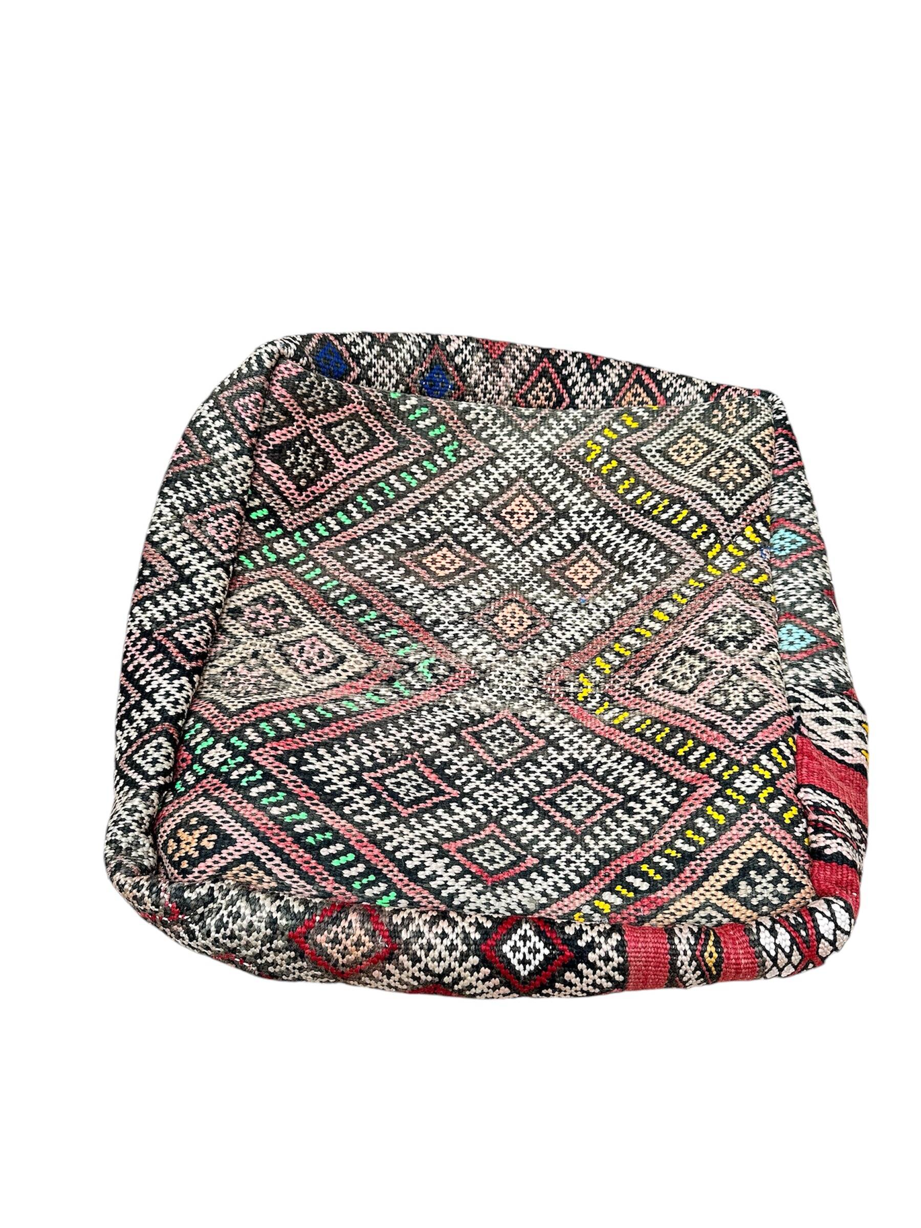 Moroccan kilim pouf 24 x 24 inch - free shipping - vintage berber kilim pouf - moroccan pouf
