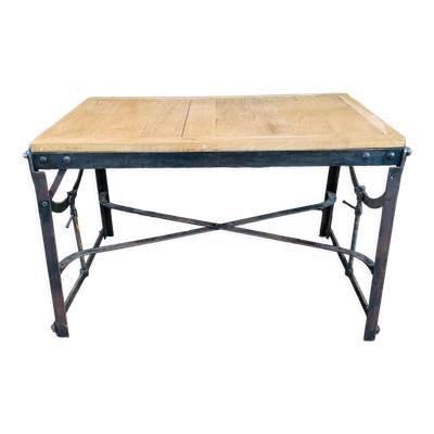 Ancienne table d’atelier