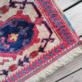 Antique Persian Heriz Afshar rug 200 x 276 cm