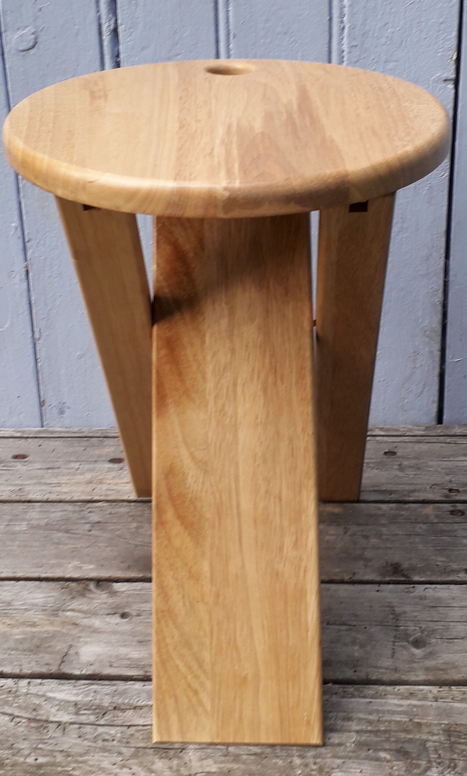 Suzy stool, design Adrian reed