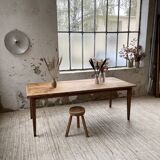 Farmhouse table with spindle legs 2m