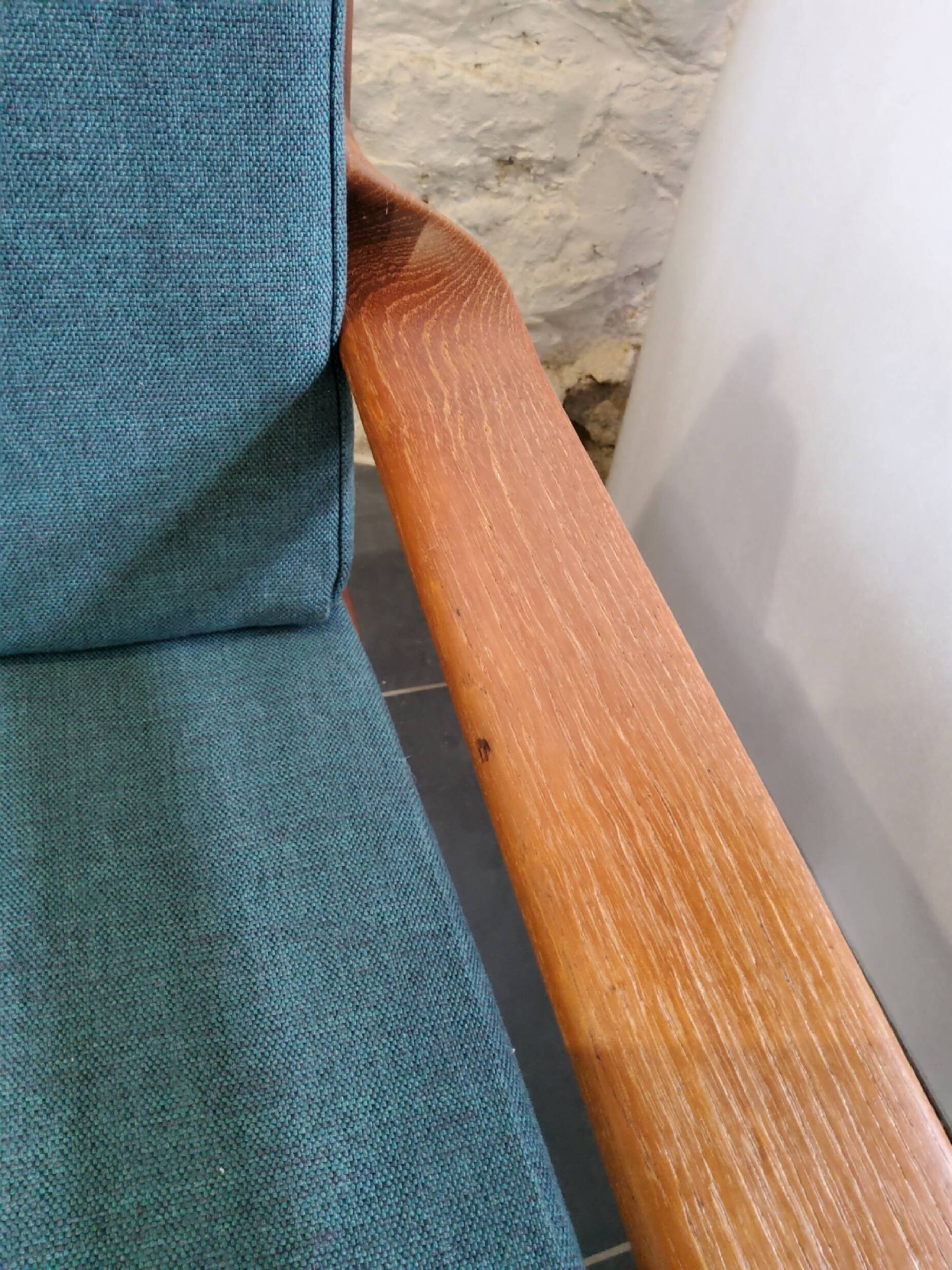 Vintage Scandinavian 3-seater canapé in solid wood