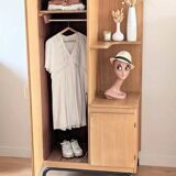 Armoire asymétrique vintage en chêne rénovée