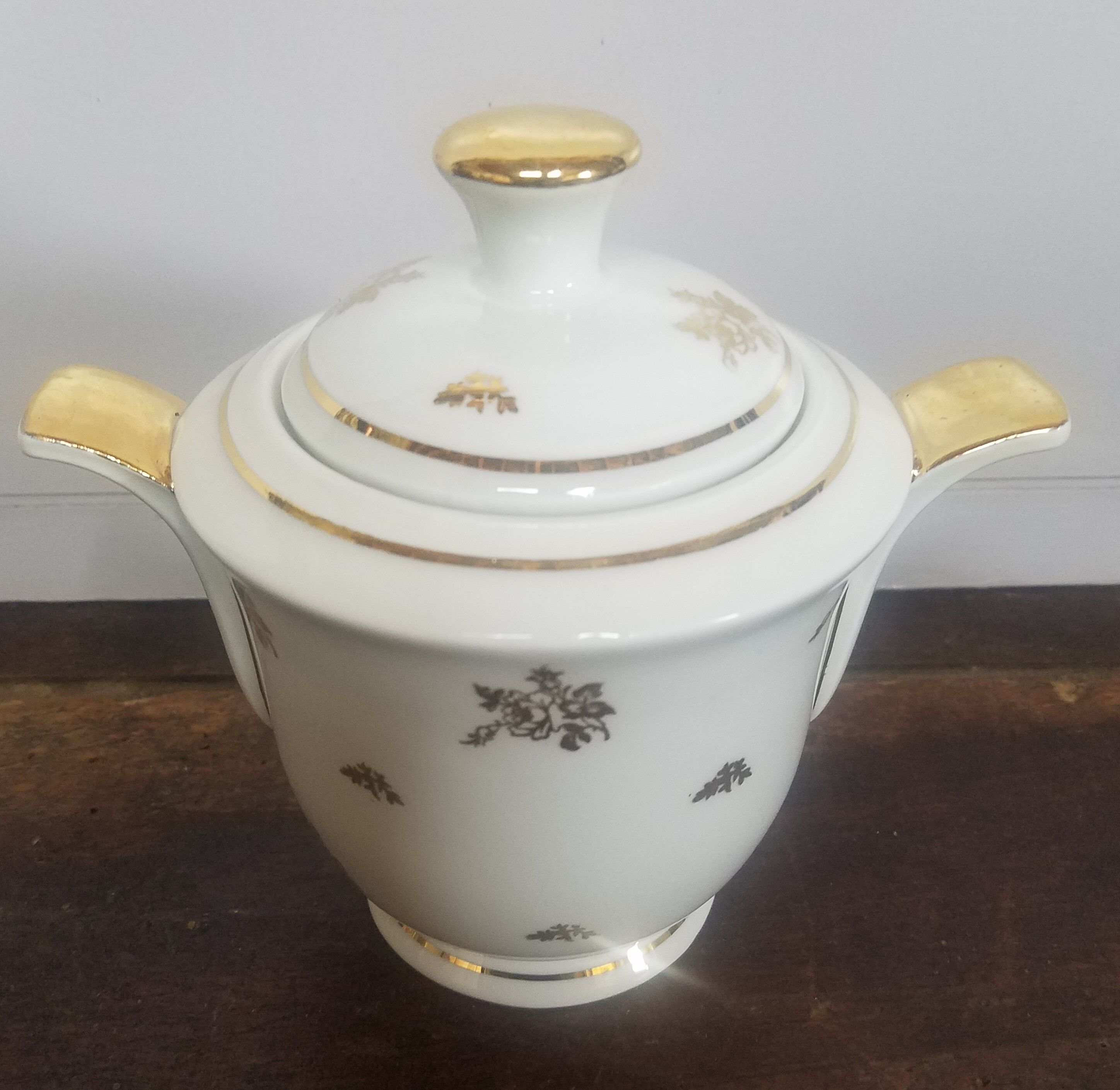 Luf gold porcelain tea service