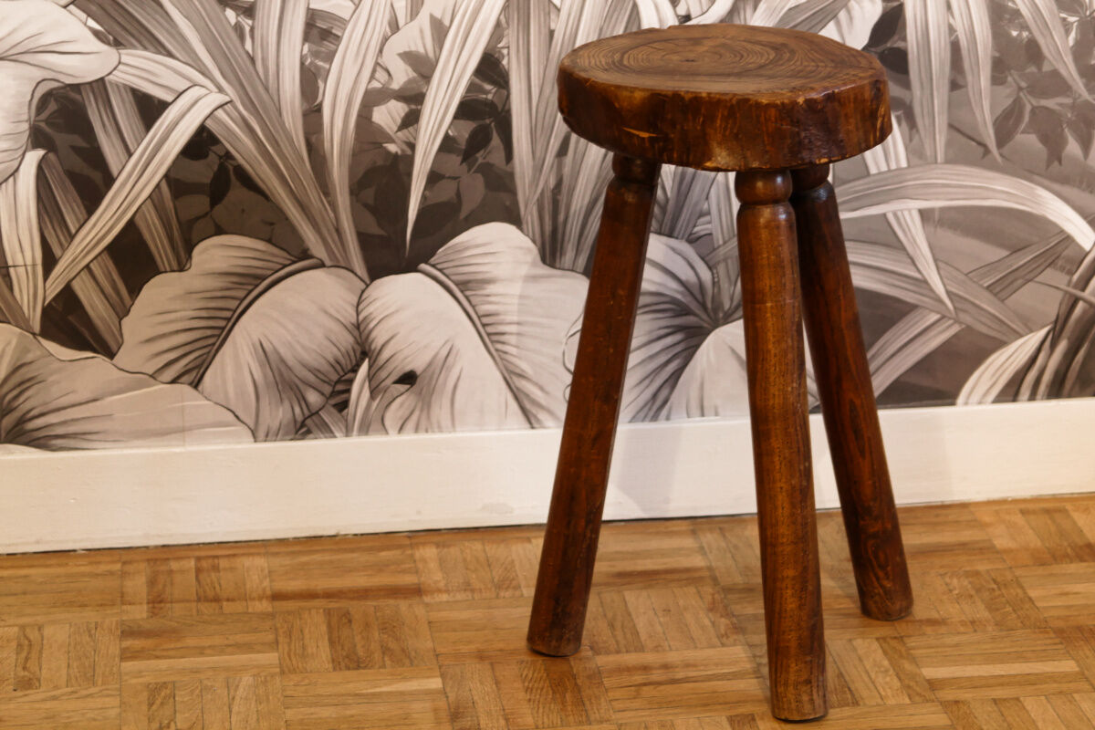 Solid wood tripod stool